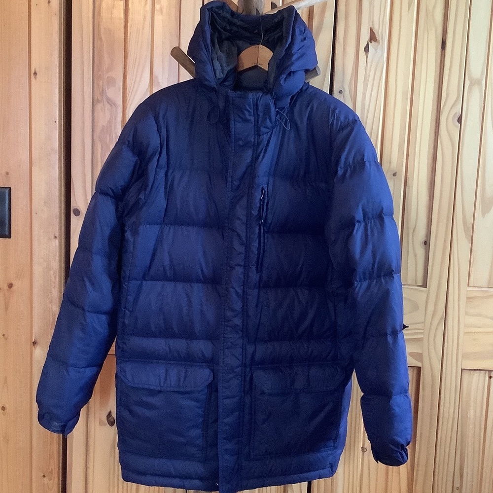 L.L. Bean Down Parka With Hood Size Medium Color Navy Blue